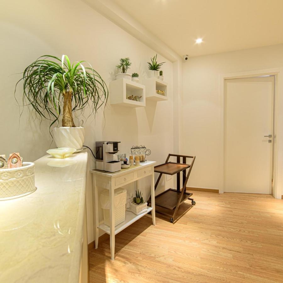 Aminta - Rooms & Wellness Andria Eksteriør bilde