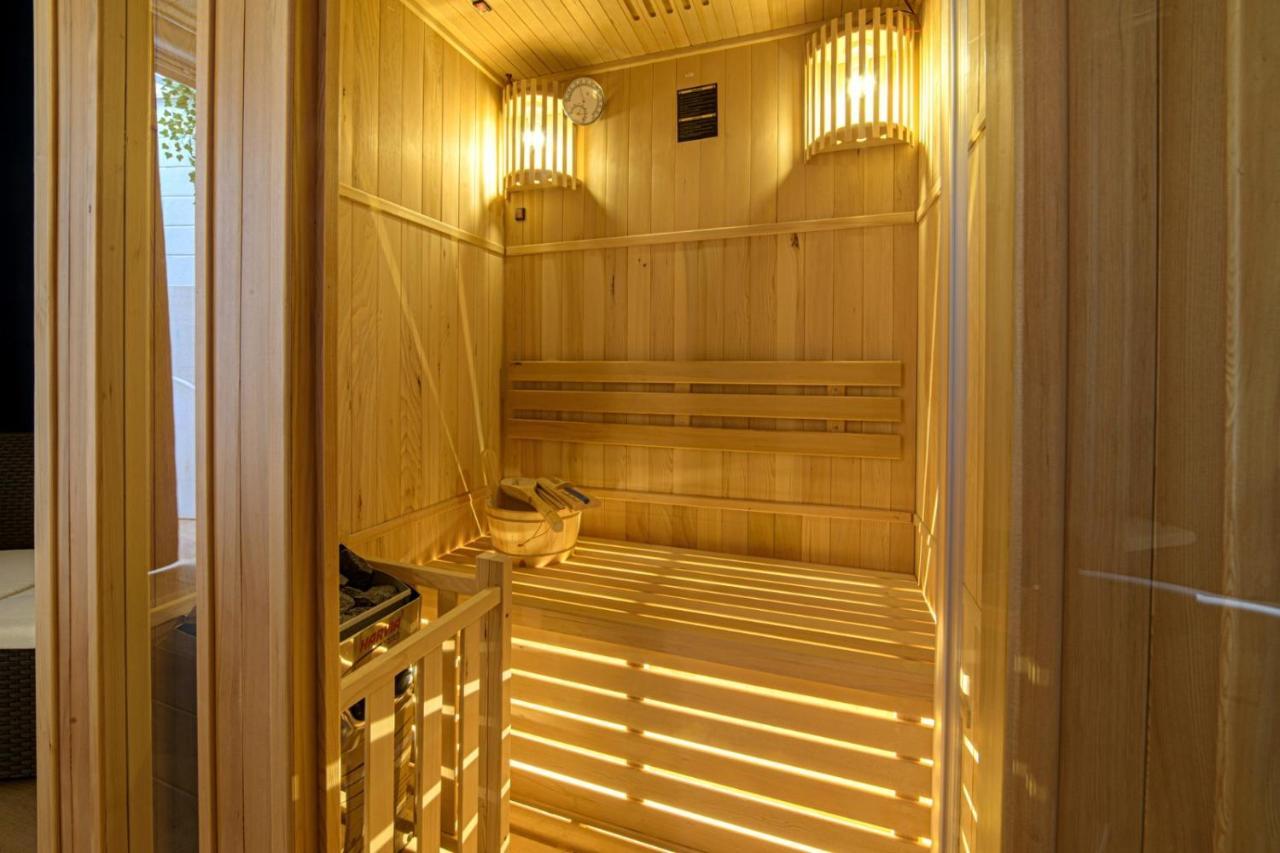 Aminta - Rooms & Wellness Andria Eksteriør bilde